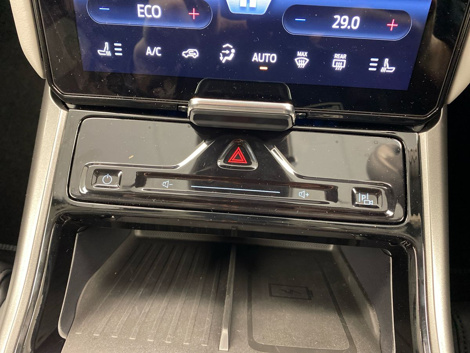 2026 Ford Explorer - image 15