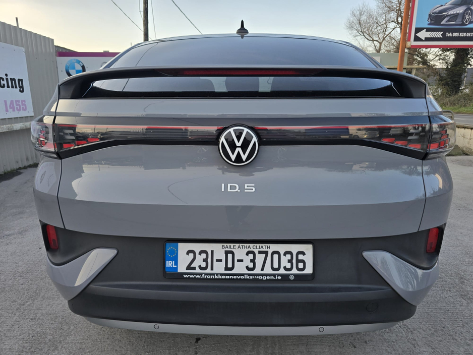 2023 Volkswagen ID.5 - image 3