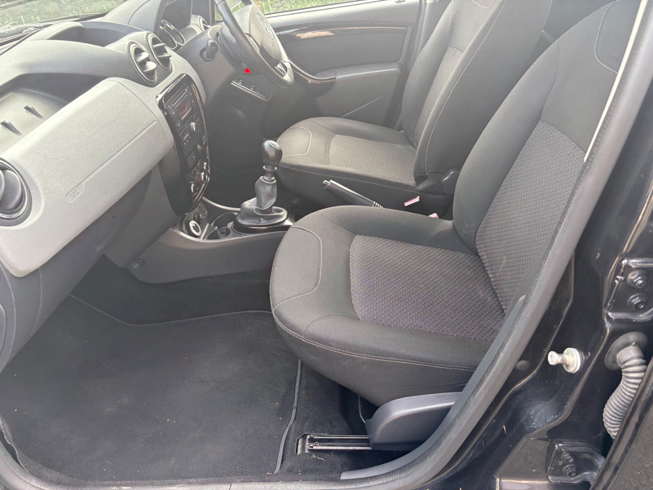 2014 Dacia Duster - image 7