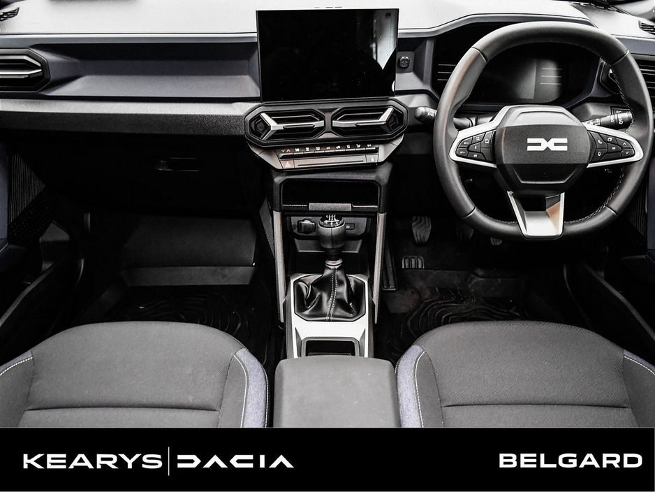 2026 Dacia Duster Expression HEV 155 E06X DEMO €33,710