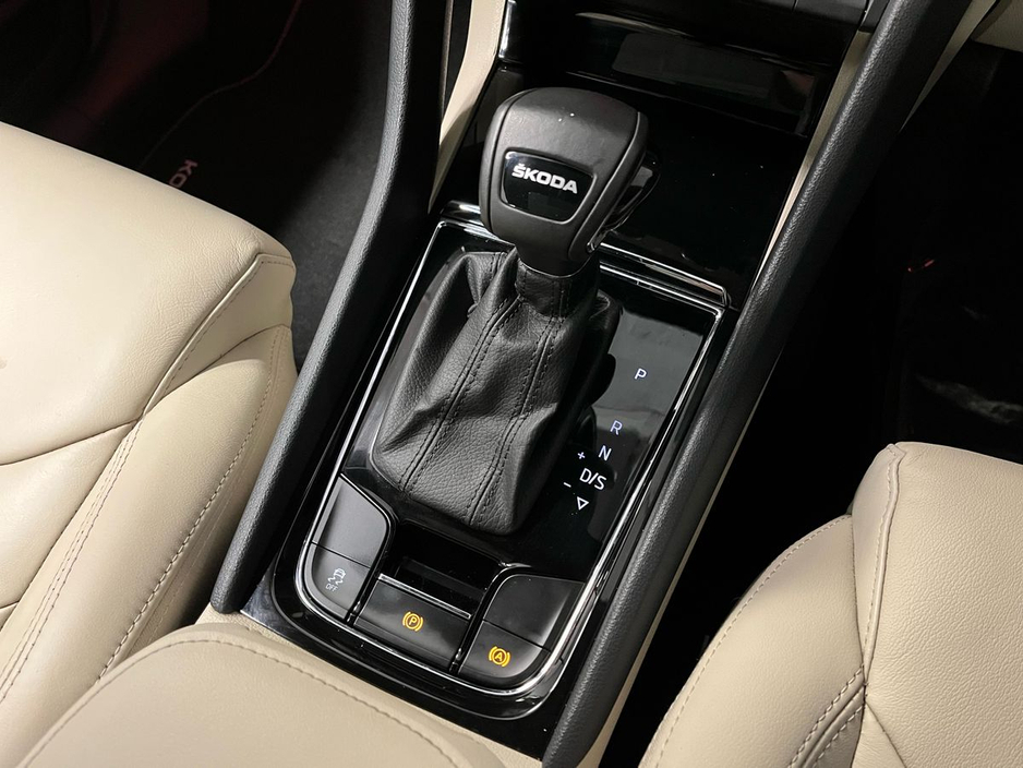 2024 Skoda Kodiaq Style 7 Seat DSG 2.0TDI 150BHP - Reversing Camera - Panoramic Sunroof - Sat Nav - Climate Control - Heated Seats - Keyless Start - Apple CarPlay/Android Auto €51,950