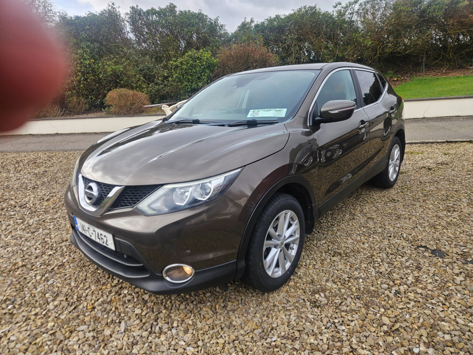 2014 Nissan Qashqai - image 3