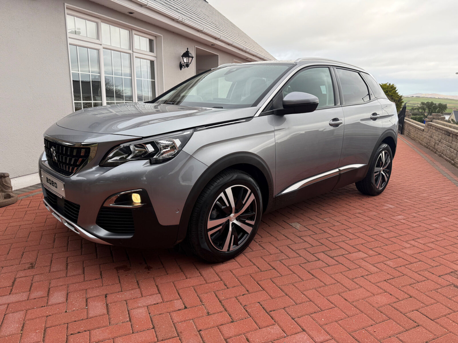 2020 Peugeot 3008 - image 6