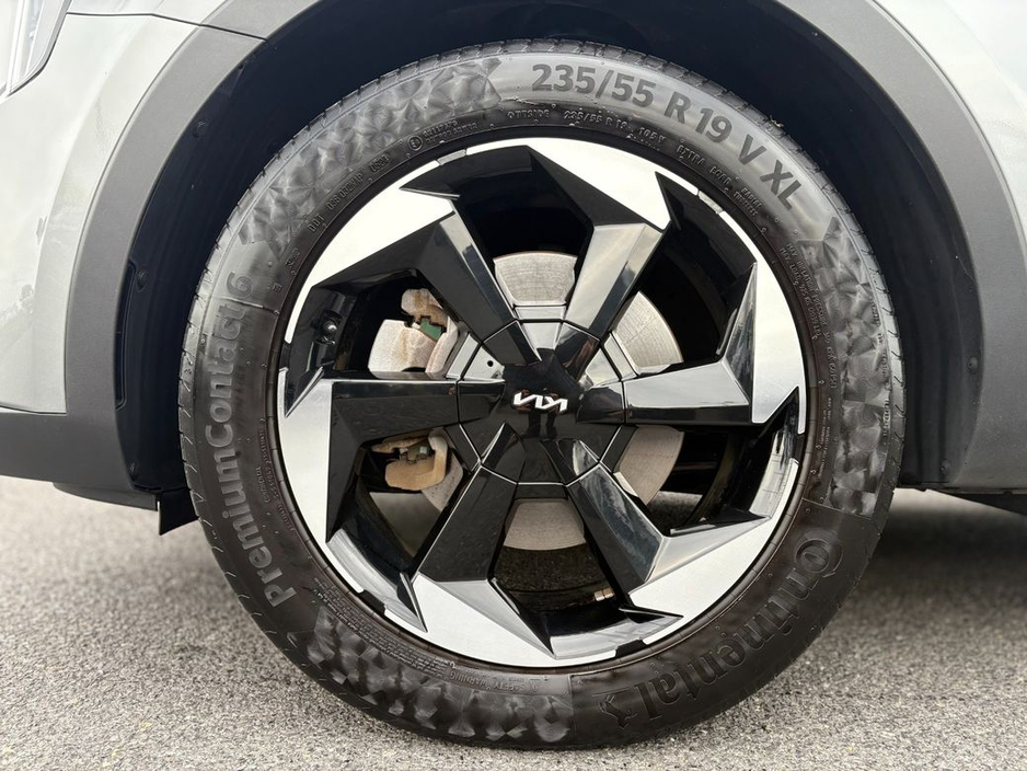 2025 Kia Sorento - image 5