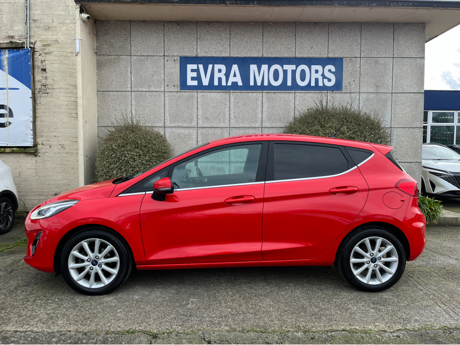 2018 Ford Fiesta - image 6