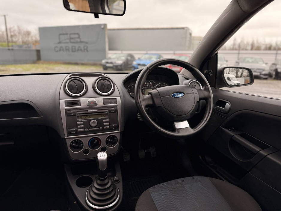2007 Ford Fiesta - image 32