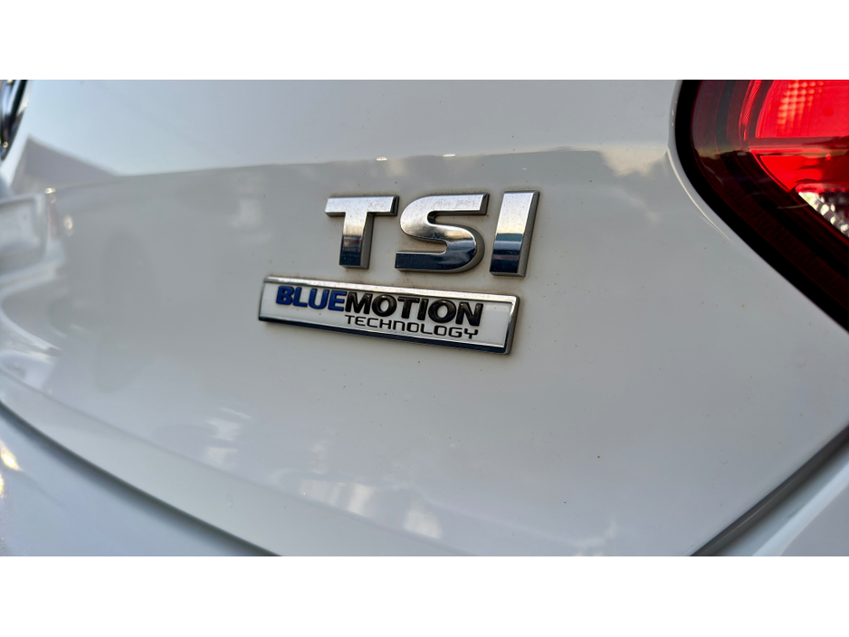 2016 Volkswagen Polo - image 11