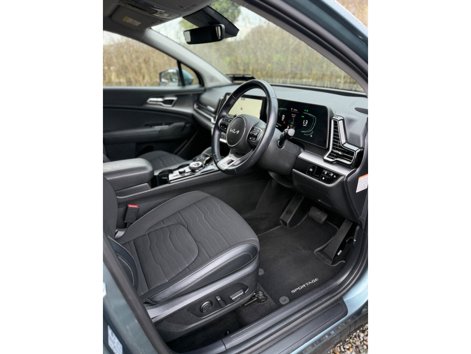2022 Kia Sportage - image 16