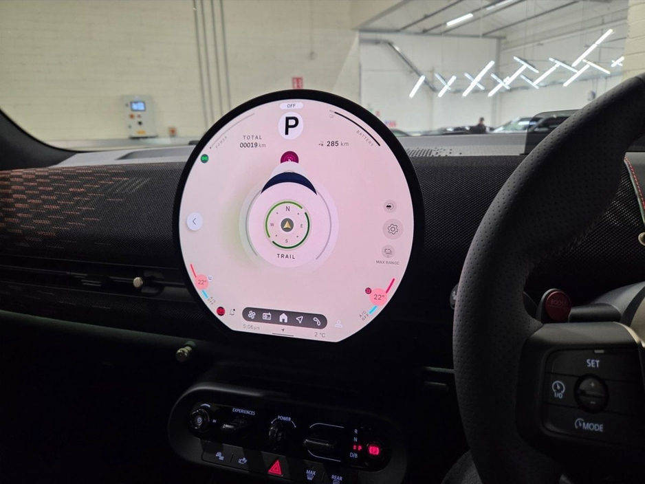 2026 MINI Aceman - image 19