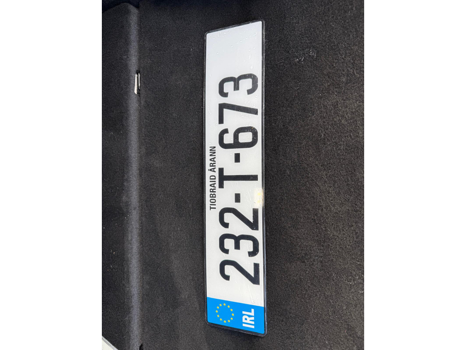 2023 BMW 5 Series - image 20