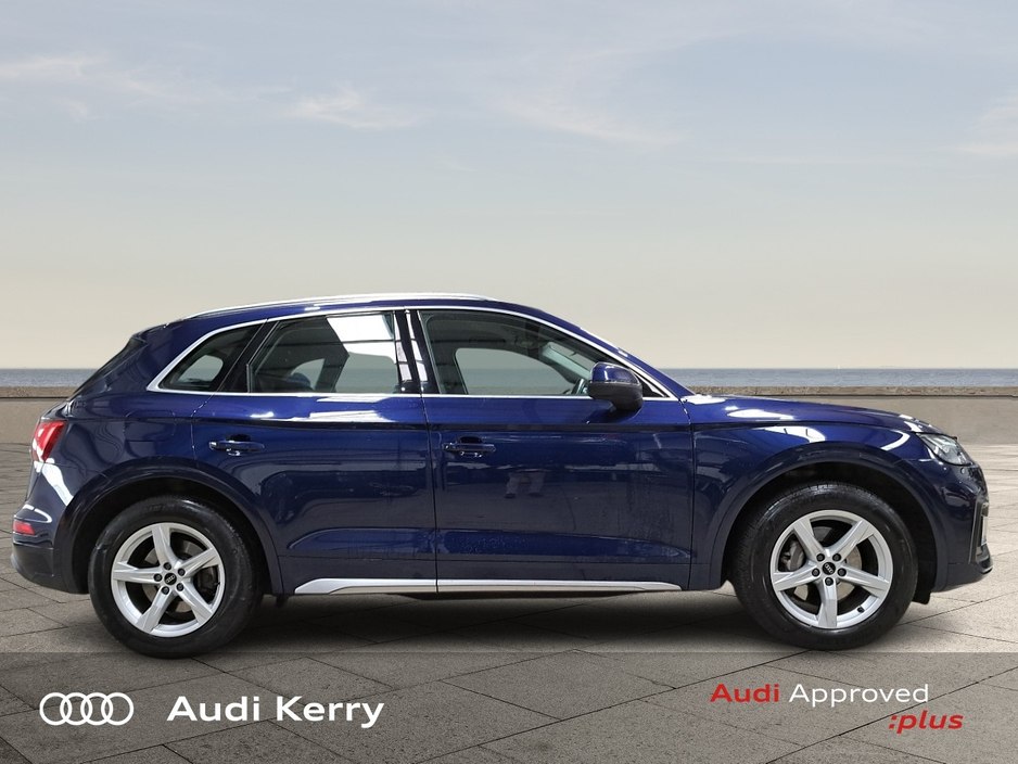 2022 Audi Q5 - image 8