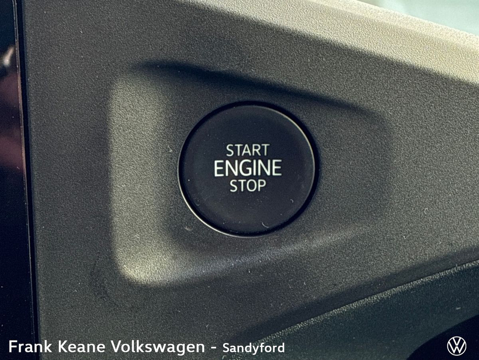 2025 Volkswagen Transporter - image 14