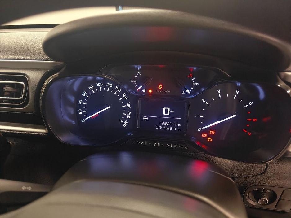 2023 Citroen C3 - image 10