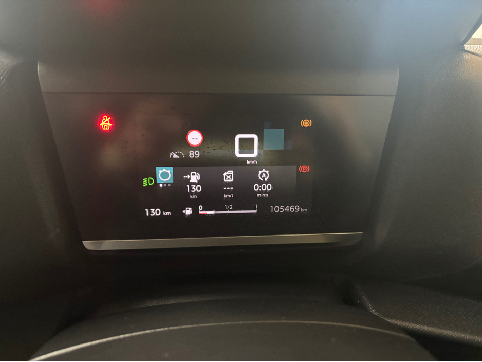 2022 Citroen C4 - image 10