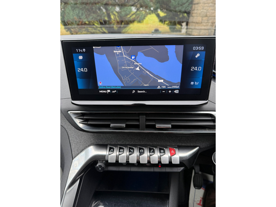 2021 Peugeot 3008 - image 13