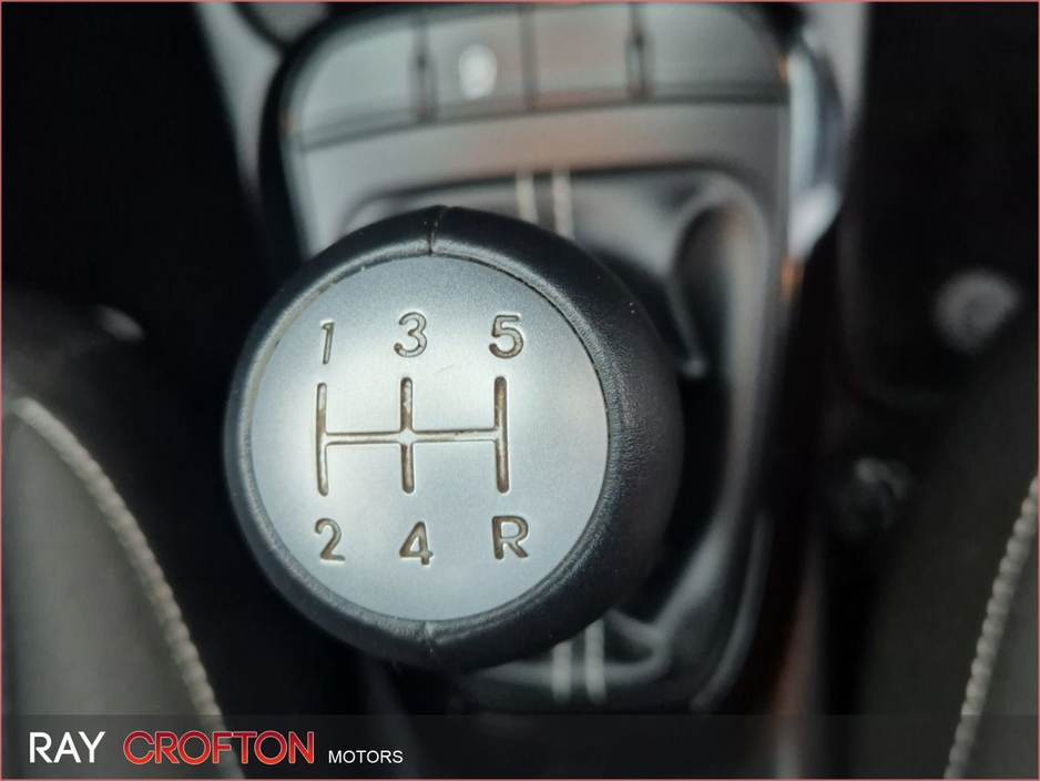 2023 Kia Picanto - image 9