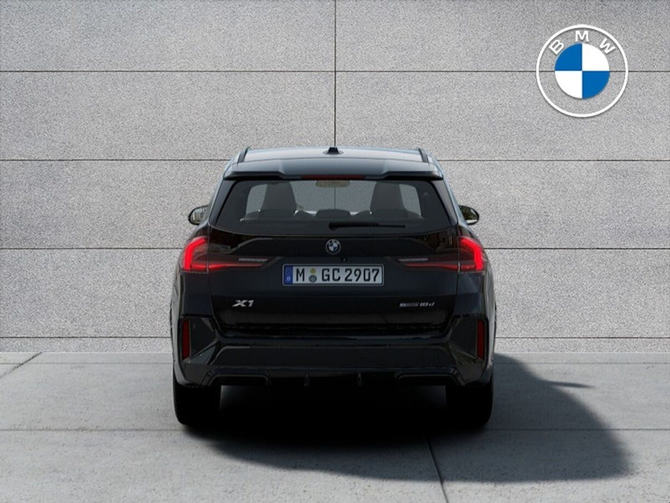 2026 BMW X1 - image 3