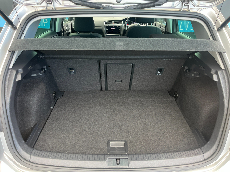 2020 Volkswagen Golf - image 20