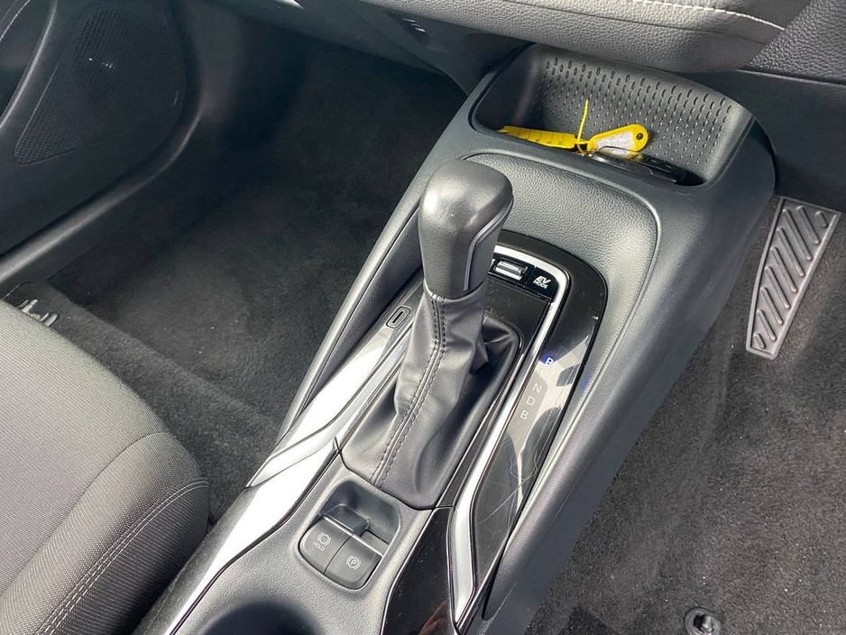 2023 Toyota Corolla - image 11