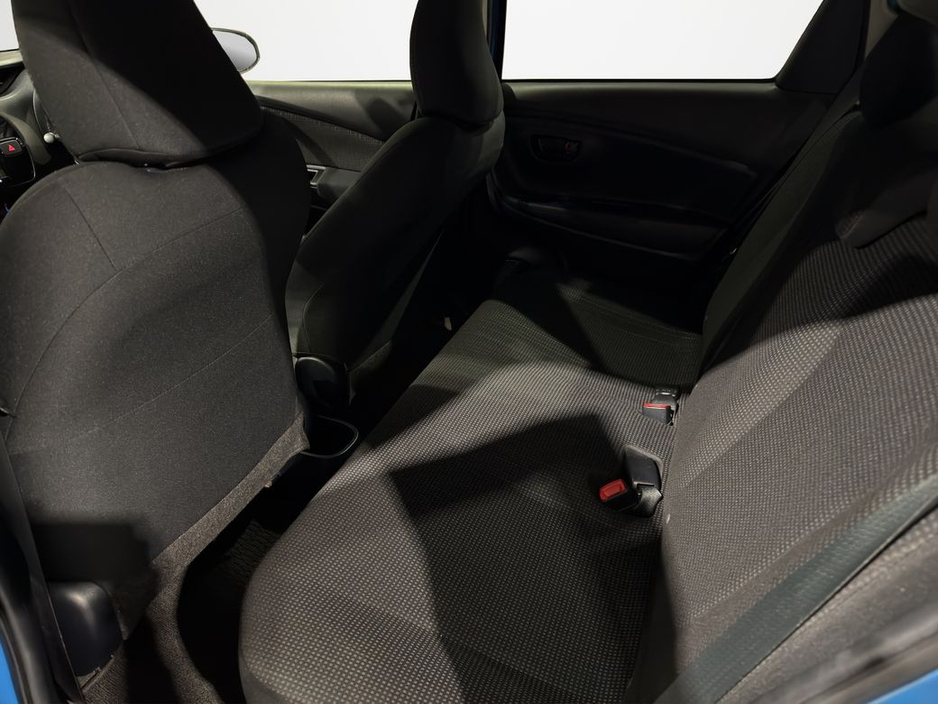 2019 Toyota Yaris “Blue that pops, fuel bills that don’t.” €13,888