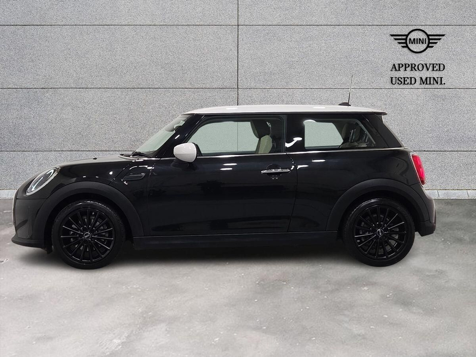2024 MINI Hatch - image 3