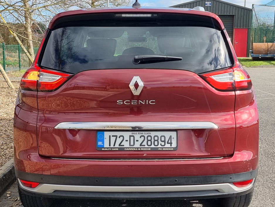 2017 Renault Grand Scenic - image 2