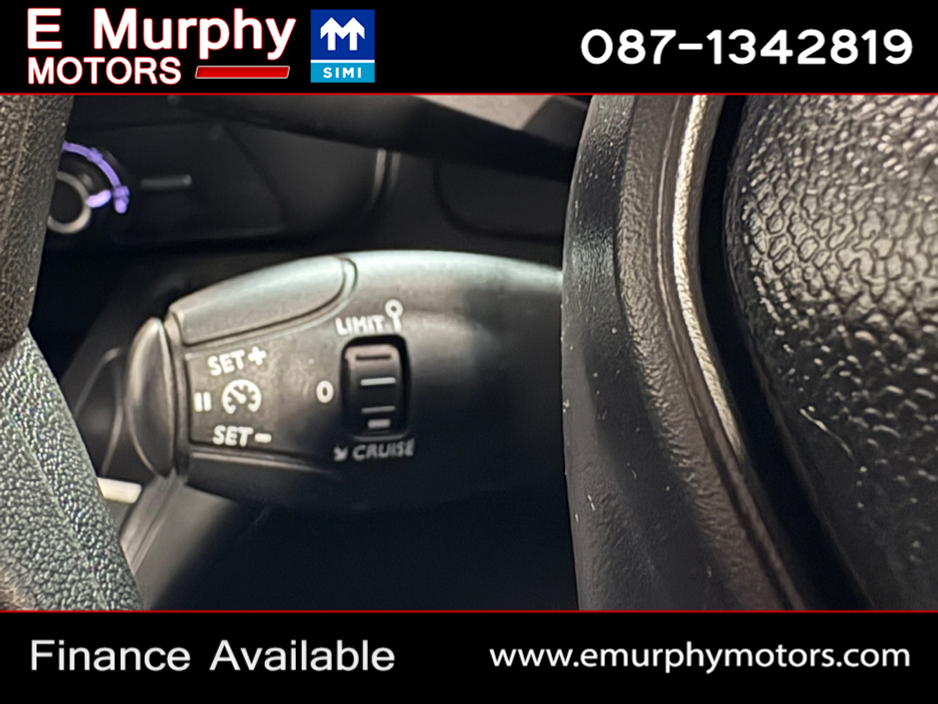 2021 Peugeot Partner - image 17