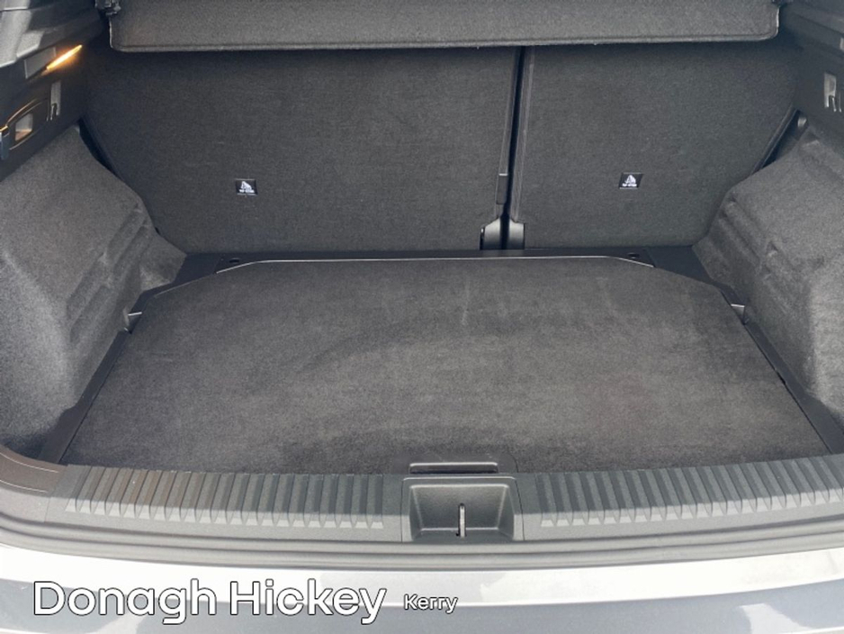 2025 Renault Austral - image 11