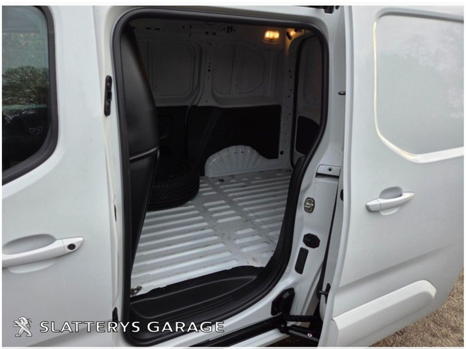 2023 Opel Combo COMBO SPORT-L1H1-1.5 100BHP D-6 €14,227