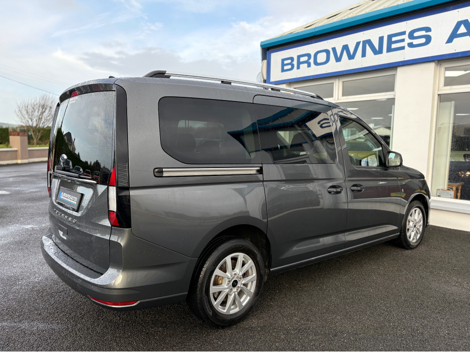2023 Ford Tourneo Connect TITANIUM ECOBLUE €36,999