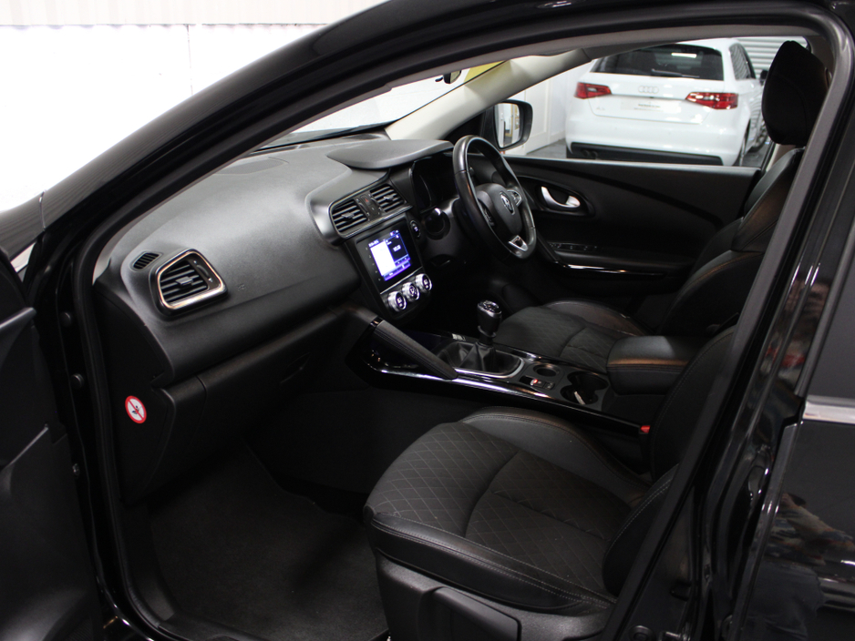 2019 Renault Kadjar - image 36