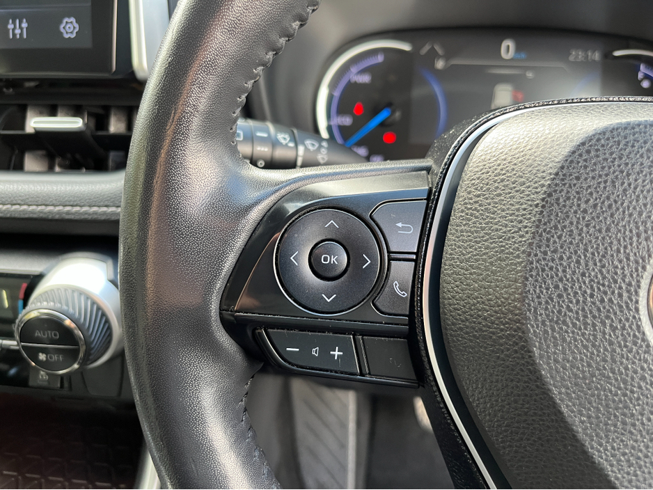 2020 Toyota Rav4 - image 22