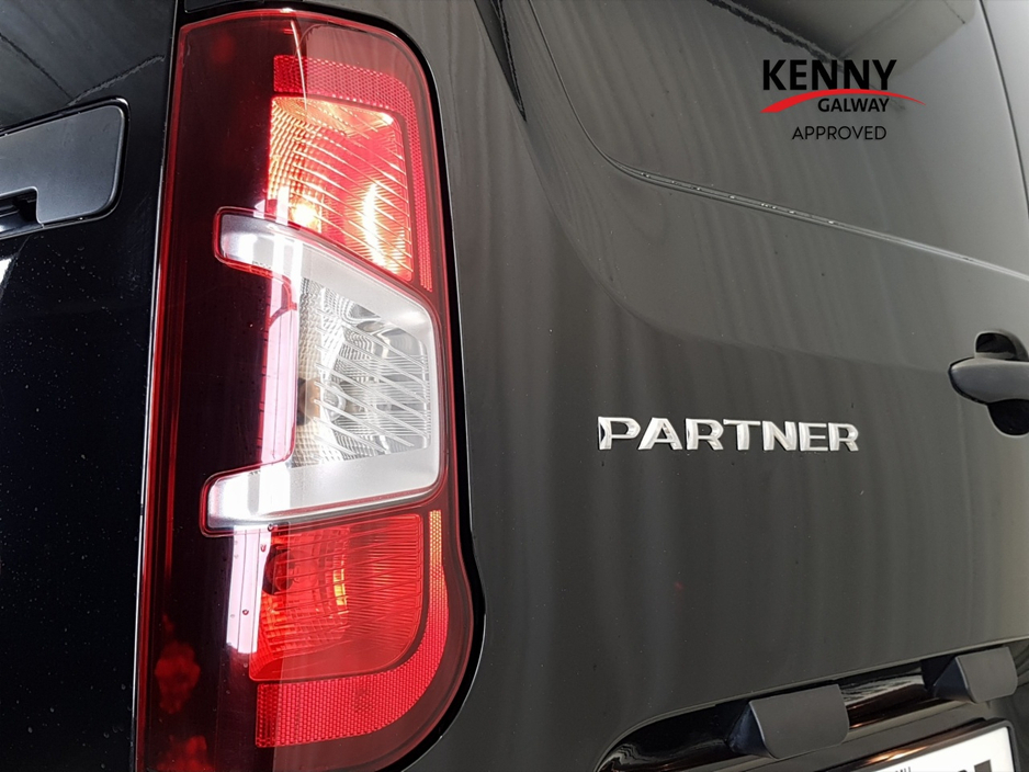 2024 Peugeot Partner - image 15