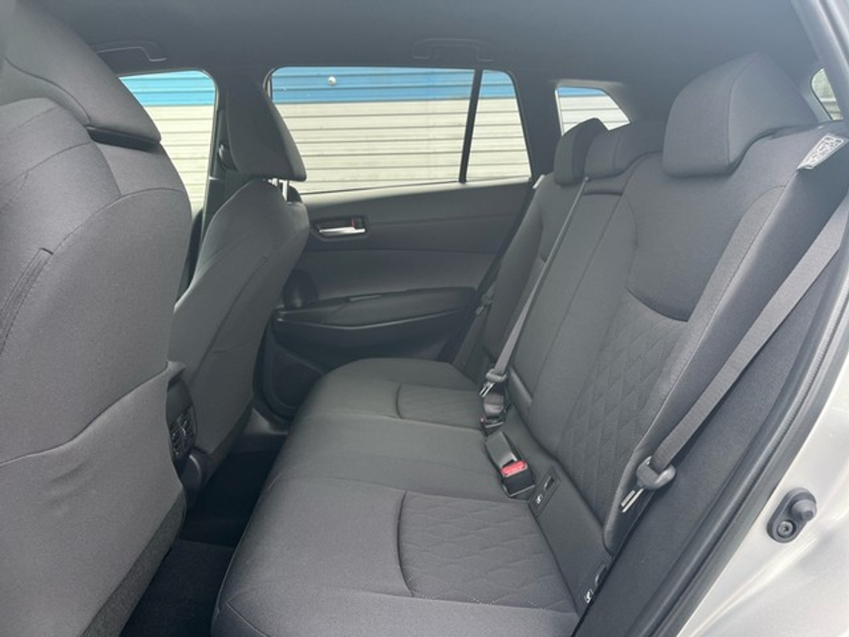2025 Toyota Corolla Cross - image 7