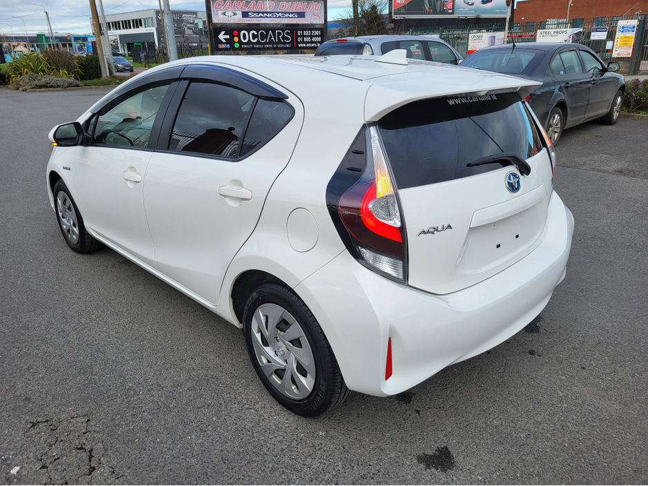 2020 Toyota Aqua - image 5