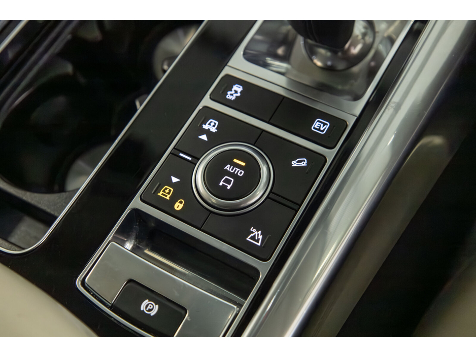 2021 Land Rover Range Rover Sport 2.0 Si4 PHEV 404 PS AWD Auto HSE Silver €49,950