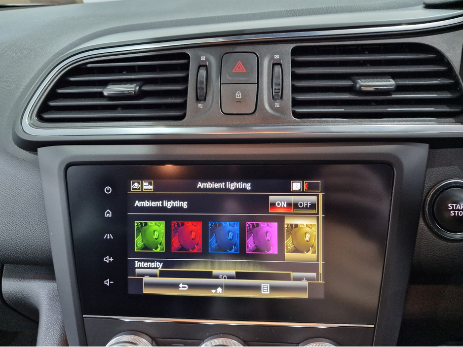 2020 Renault Kadjar - image 25