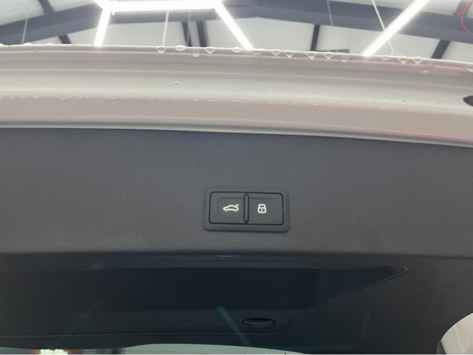 2020 Audi Q2 €23950 2020 AUDI Q2 30 TFSI SPORT 1.0 AUTOMATIC / CRUISE CONTROL / REVERSE CAMERA / HEATED SEATS / APPLE CARPLAY €23,950