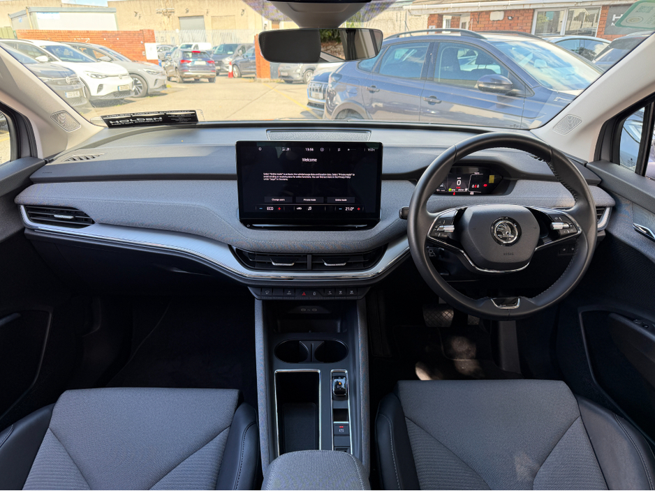 2023 Skoda Enyaq - image 25
