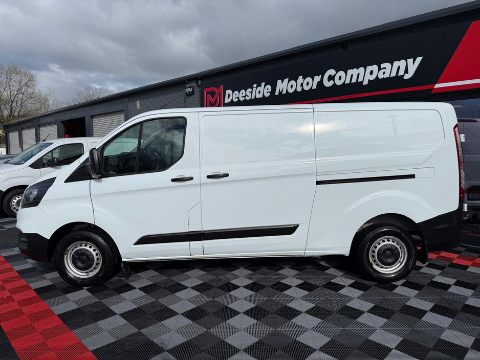 2023 Ford Transit Custom - image 19