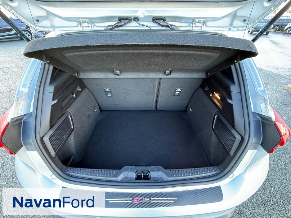 2025 Ford Focus St-line 1.0T 125Ps **Warranty January 2030** €29,950