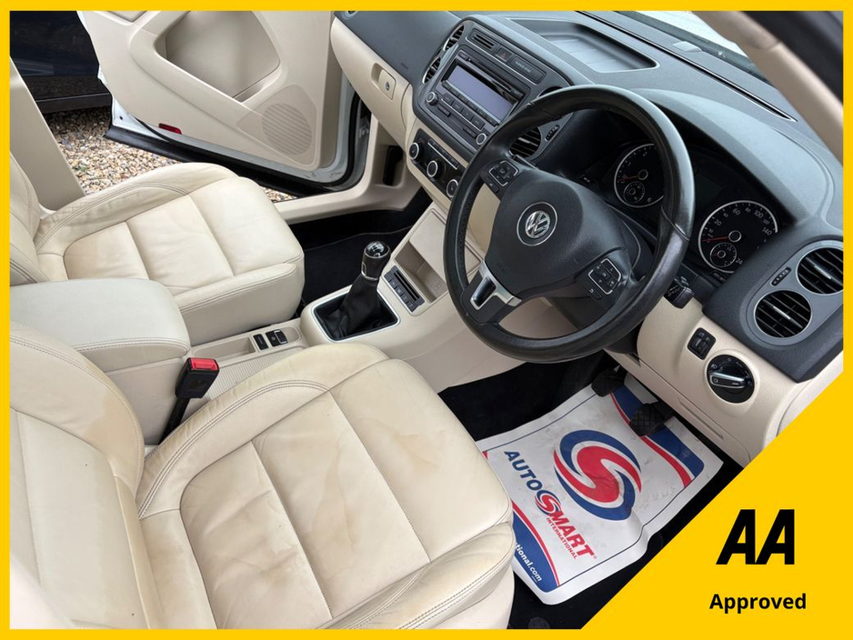 2014 Volkswagen Tiguan - image 3