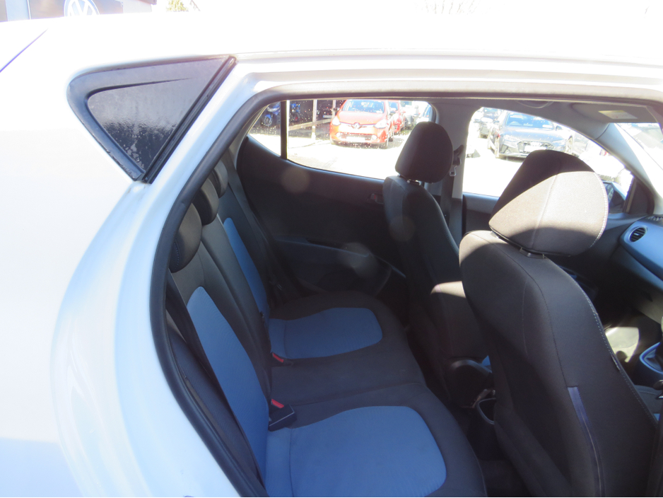 2014 Hyundai i10 - image 6