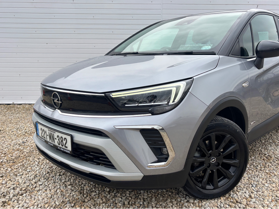 2022 Opel Crossland X - image 9