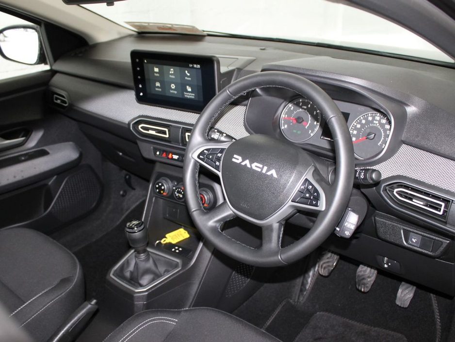 2023 Dacia Sandero - image 11