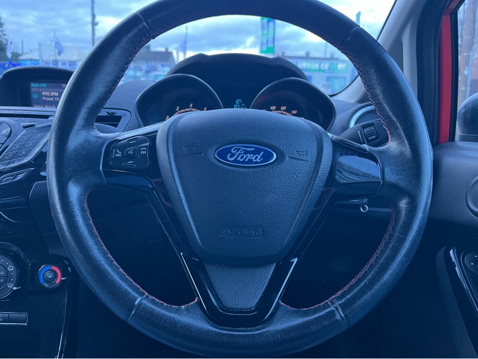 2016 Ford Fiesta RED EDITION 1.0 125PS M M5 2DR €7,950