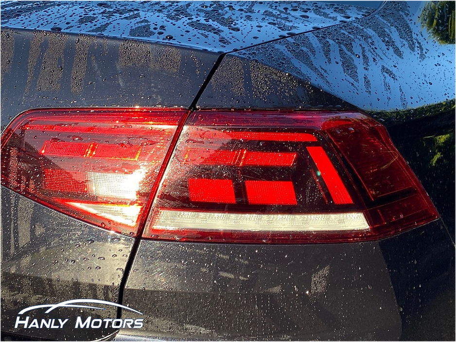 2020 Volkswagen Passat - image 27