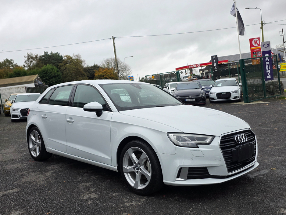 2018 Audi A3 1.4 FULL LEATHER SEATS / VIRTUAL COCKPIT - SMARTPHONE INTERFACE- SATNAV - VIRTUAL COCKPIT - NAVIGATION REVERSING CAMERA -BLIND SPOT - PARKING SENSORS- LEATHER €17,950