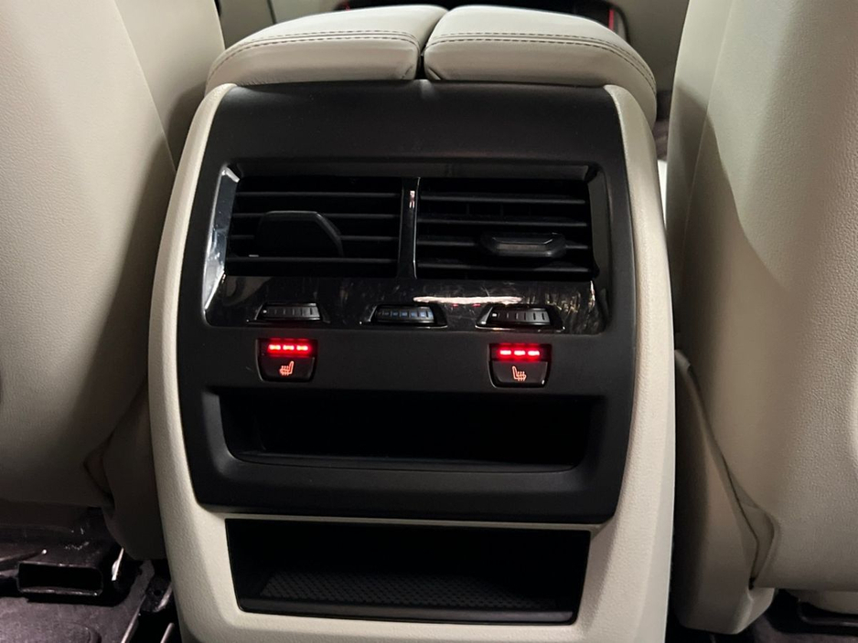 2025 BMW X5 - image 24