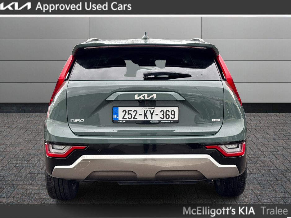 2025 Kia Niro - image 8